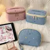 Bolsa de Maquiagem Cosmética Personalizada Estilo Retrô Doce e Descolada de Alto Valor com Bordado de Pônei Colorido, Bolsa Portátil para Armazenamento de Maquiagem para Saídas