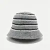 Nuevo sombrero de pescador de mezcla de lana para mujer, moderno para otoño e invierno, sombrero de pescador tejido a rayas, hace que la cara se vea más pequeña, versátil y moderno