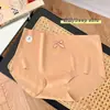Bragas de Seda de Leche 7A Sin Costuras Transpirables Amigables con la Piel de Cintura Media que se Ajustan a la Cadera para Mujer