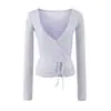 Conjunto de tres piezas de encaje tipo ballet con retazos: cárdigan, top corto, top sin mangas y pantalones acampanados para mujer