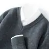 Clase Transfronteriza en Vivo Casual de Negocios Elegante Cuello en V Cachemira para Hombre Nuevo Suéter de Punto de Manga Larga Ropa Interior
