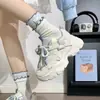 Zapatos Ligeros para Mujer Diseño de Mariposa Zapatos de Papá Tendencia Ins 2025 Nuevo Estilo Caliente Otoño Zapatos para Mujer Zapatos Deportivos de Suela Gruesa para Mujer