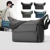 Mochila Casual Coreana Ligera Simple Estilo Callejero para Hombre Bolso Cilíndrico Multifuncional Bolso Cruzado Deportivo Casual de Moda para Hombre