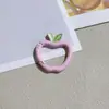 Color de pintura manzana primavera llavero puede ser diy colgante de bolsa accesorios para coche venta al por mayor directa