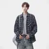Jaqueta camisa casual folgada retrô de manga comprida estilo americano, camisa xadrez escovada casual para homens, adequada para o trajeto diário, com gola de lapela, para o outono