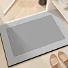 Alfombra de baño moderna simple de barro de diatomeas suave para el suelo, alfombra de puerta de baño de secado rápido antideslizante, alfombra de puerta absorbente para inodoro