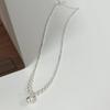 Collar de perlas de plata rotas con diamantes brillantes para mujer 2023, nuevo diseño explosivo, cadena de clavícula de alta calidad, cadena de cuello de nicho ligera y lujosa.
