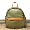 2025 Estilo Caliente Estilo Japonés y Coreano Mochila Pequeña de Moda para Mujer Mochila Pequeña Versátil y a la Moda de Cuero Genuino Bolsa Ligera para Viajes Casuales