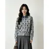 Novedad Otoño/Invierno 2026 Suéter de Punto Patchwork de Mezclilla Falso de Dos Piezas con Lunares, Cuello Polo, Suave y Rejuvenecedor, Abrigo Suéter para Mujer