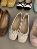 Zapatos planos, pequeños y elegantes para mujer, nueva colección primavera/otoño 2024, bailarinas rojas, estilo francés, zapatos de noche suaves y elegantes