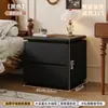 Mesita de noche de madera maciza 2026 Nuevo Hogar Dormitorio Armario Pequeño Estilo Vintage Armario de Almacenamiento Multifuncional de Alta Calidad
