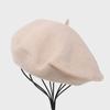 Boina de lana rosa y negra para mujer, gorro de lana asimétrico con bordes plisados y planos para otoño e invierno.