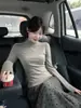 Camiseta de manga larga gris con cuello medio Camisola Conjunto de atuendo de invierno para mujer Falda de lunares Conjunto de tres piezas
