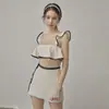 Traje de baño de dos piezas para mujer, estilo coreano nuevo, con borde con volantes, sexy para aguas termales, push-up para busto pequeño, de estudiante, de cintura alta, que cubre el abdomen