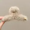 Presilha de cabelo de pelúcia de alta qualidade para outono e inverno para mulheres, versátil e fofa, presilha de tubarão para a parte de trás da cabeça, novo estilo coreano 2026, presilha de garra