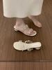 Chinelo Transparente de Pérola de Uma Linha com Dedos Abertos para Mulheres Verão Roupa de Exterior 2025 Novo Estilo com Saia Estilo Fada Lindas Sandálias para Mulheres
