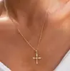 Colar Cruz Cravejado de Diamantes Transfronteiriço, Corrente para Clavícula de Comunhão e Batismo, Pingente em Ouro 14K, Colar Versátil Atacado