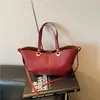Bolsa Grande Capacidade Transfronteiriça para Mulheres 2026 Verão Nova Versátil Moda Ombro Tendência Trabalhadora Retro Casual Bolsa Tote