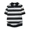 Nuevo Polo Casual de Punto Rayado Blanco y Negro de Manga Corta con Tres Botones para Hombre Verano 2026 Moderno y Versátil