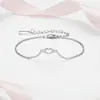 Pulseira Coração Novo Estilo Transfronteiriça para Mulheres, Design Original de Nicho com Sensação de Alto Padrão, Joia de Coração Simples e Versátil de Luxo Leve