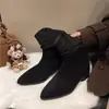 Botas de tacón alto retro plisadas y apiladas de punta fina que alargan las piernas, nuevas botines ajustados de corte en V para otoño e invierno para mujer, elegantes botas de cowboy western
