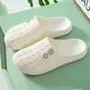 Zuecos Populares de Primavera y Verano para Mujer, Estilo Coreano, Adecuados para Estudiantes, Uso en Interiores y Exteriores, Antideslizantes, Cómodos, Pantuflas Huecas Transpirables, Venta al por Mayor y Dropshipping