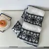 Bufanda Tejida de Doble Cara Geométrica de Moda Estilo Fair Isle para Mujer en Otoño e Invierno Bufanda Cálida Retro Versátil para Hombre para Prevenir el Viento y el Frío