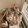 Bolso Cruzado Casual de Gran Capacidad 2025 Invierno Nueva Moda Aspecto Elegante Simple Bolso Tote Nube