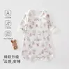 Bata de dormir seamless para bebé, vestido de dormir de algodón puro Clase A para lactante con piernas separadas, ropa interior transpirable anti-patadas de manga larga para recién nacido