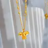 Colar de elefante auspicioso com orelhas grandes no mesmo estilo de influenciador do Little Red Book, luxo leve com sensação de alta qualidade, acessórios vintage retrô em ouro de areia atacado