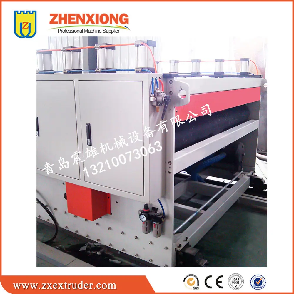 中空板11