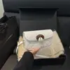 Bolsas para Mujer Otoño 2025 Nueva Moda Trendy Texturizada Cadena Acolchada Versátil Elegante Hombro Cruzado Bolsa para Mujer Al por Mayor