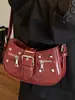 Bolsa Pequena Bolsa Feminina 2025 Verão Novo Estilo Bolsa Quadrada Pequena com Rebites Bolsa de Axila Feminina Bolsa de Ombro Transversal da Moda Fashion