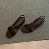 Sandálias de Salto Anabela Minimalistas de Design Exclusivo com Tiras Cruzadas, Abertas na Ponta e Arredondadas para Mulheres Sandálias Romanas Versáteis
