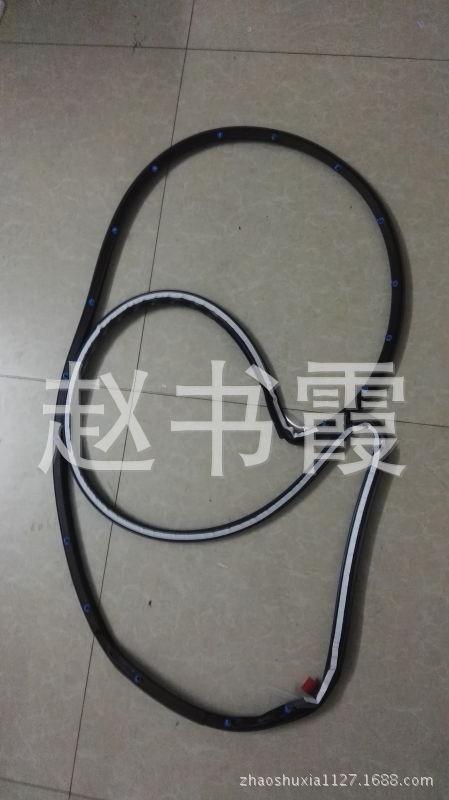 06年凌志LS460左前门密封胶条3