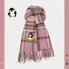 Bufanda de Punto con Borlas, Cuadros y Bordado de Pingüino Lindo para Mujer, Engrosada para Invierno, Chal y Calentador de Cuello Cálido y Versátil