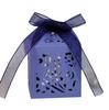 Laser oco janela flor caixa de doces gelo pérola branca folhas de casamento pequena flor caixa de chocolate Zhejiang atacado em estoque