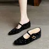 Versión de cuero suave~Mocasines cerrados con tachuelas de estilo retro francés para mujer, nuevos sandalias de verano sin cordones de cuero sintético para mujeres menudas