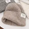 Chapéu Feminino 2026 Novo Chapéu de Lã Quente de Inverno, Circunferência da Cabeça Grande, Faz o Rosto Parecer Menor, Caimento Solto, Proteção para as Orelhas, Estilo Coreano Tendência