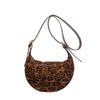 Bolsa de Ombro Estilo Coreano Estampa de Leopardo Feminina Nova Outono e Inverno 2024 Suede Fosco Bolsa Dumpling Bolsa de Ombro Transversal