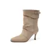 Botas slouch de camurça na cor chá com leite e salto alto 2026 Outono/Inverno botas de salto alto com bico quadrado e fivela, de cano médio, tamanho 41 feminino, tamanho grande