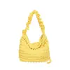 Chegada nova bolsa de trabalho primavera e verão textura waffle Feminina grande capacidade bolsa de ombro cor sólida bolsa plissada feminina