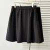 Moda Feminina Plus Size Outono 2026 Saia de Lã Versátil na Moda 100kg Saia Curta Evasê para Meninas Plus Size 0922