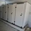 Placa Divisória de Banheiro Público Simples Obra T-shaped L-shaped Porta Divisória de Banheiro Proteção Contra Respingos para Urinol de Banheiro Escolar