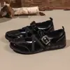 Novos Sapatos de Salto Baixo com Bico Redondo Outono/Inverno Sapatos de Uma Tira Cruzada com Fivela Bico Redondo Sapatos Mary Jane Planos Tamanho 43 Sapatos de Comércio Exterior