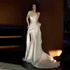 Vestido de Casamento Leve Estilo Francês 2026 Novo Cetim Uma Alça Alto Padrão Noivado Cauda de Peixe Vestido de Festa Super Delicado para Fotos de Viagem Vestido para Sair