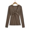 Camiseta Feminina Slim Fit Estilo Americano Ultra Sexy com Decote Torcido e Mangas Longas, Camisa Base Curta Estilo Puro Desejo, Top Tendência para Garotas Descoladas
