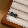 Pendientes Redondos de Circonita Negra de Personalidad Sencilla para Viajeros Diario Pendientes de Nicho de Gama Alta Pendientes de Circonita Incrustada de Cobre Venta al por Mayor
