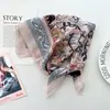 Bufanda Cuadrada Pequeña de Algodón y Lino Artística Nueva de Primavera y Verano para Mujer Bufanda para la Cabeza Estilosa Estilo Pueblo de Cuento de Hadas Coreano Bufanda Decorativa de Moda para el Cabello