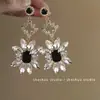 Pendientes Largos con Borla de Flor de Zirconia con un Toque de Lujo Ligero y de Alta Gama, Pendientes de Artesanía Pesada Estilo Bosque, Modernos y de Diseño Único